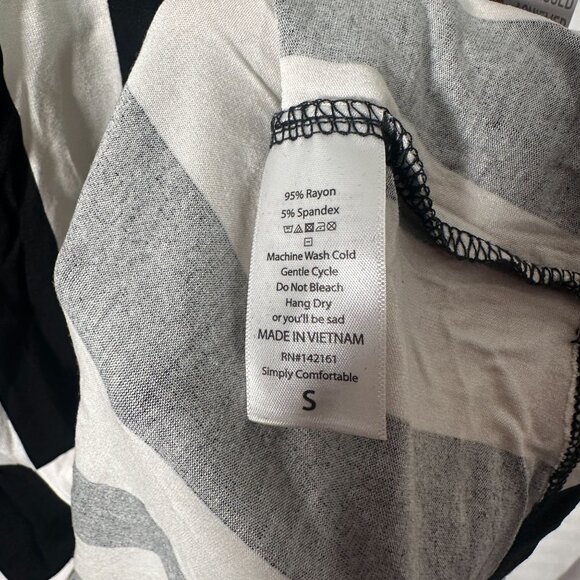 LuLaRoe IRMA Black White Striped Referee Beetlejuice Hi-Low Tunic Shirt SMALL S - Picture 3 of 5